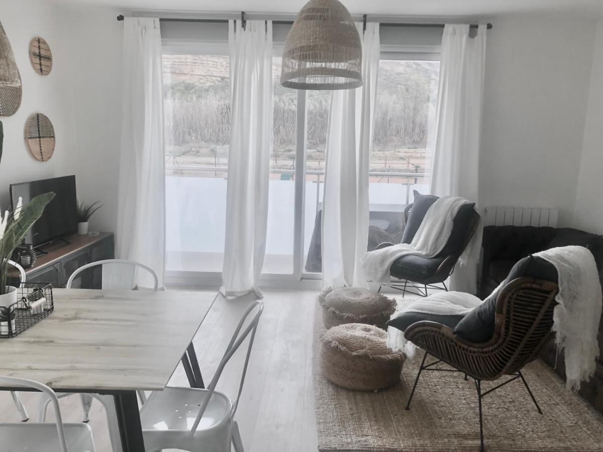 Precioso Piso Monzon Terraza, Parking,Piscina,Zona De Juegos มอนซ็อน ภายนอก รูปภาพ