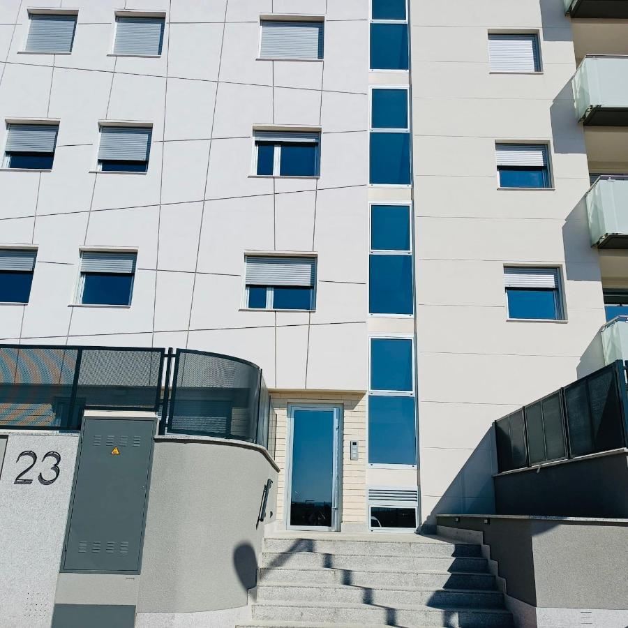 Precioso Piso Monzon Terraza, Parking,Piscina,Zona De Juegos มอนซ็อน ภายนอก รูปภาพ