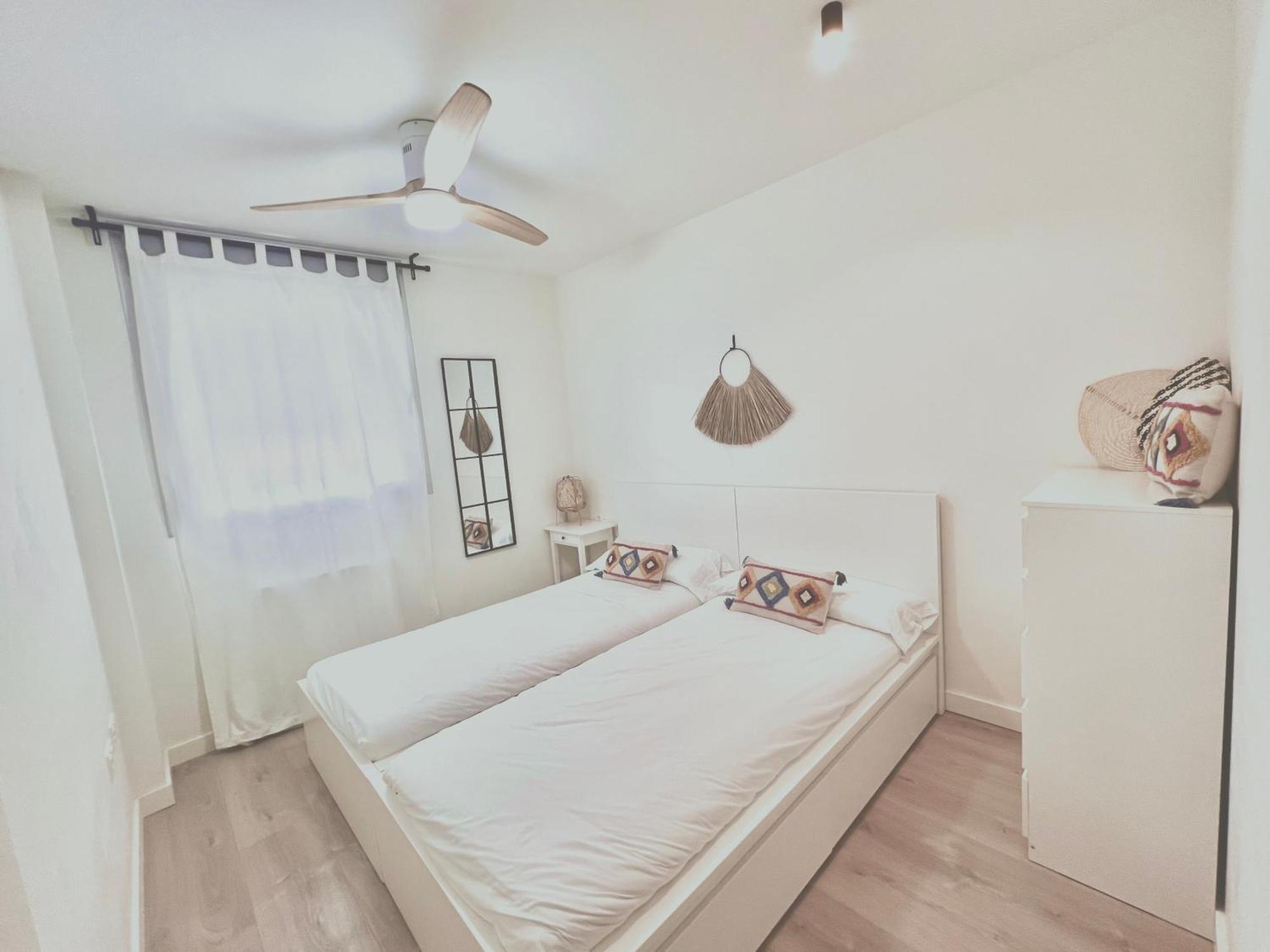 Precioso Piso Monzon Terraza, Parking,Piscina,Zona De Juegos มอนซ็อน ภายนอก รูปภาพ